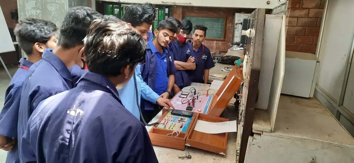 Electronics Mechanic Gallery